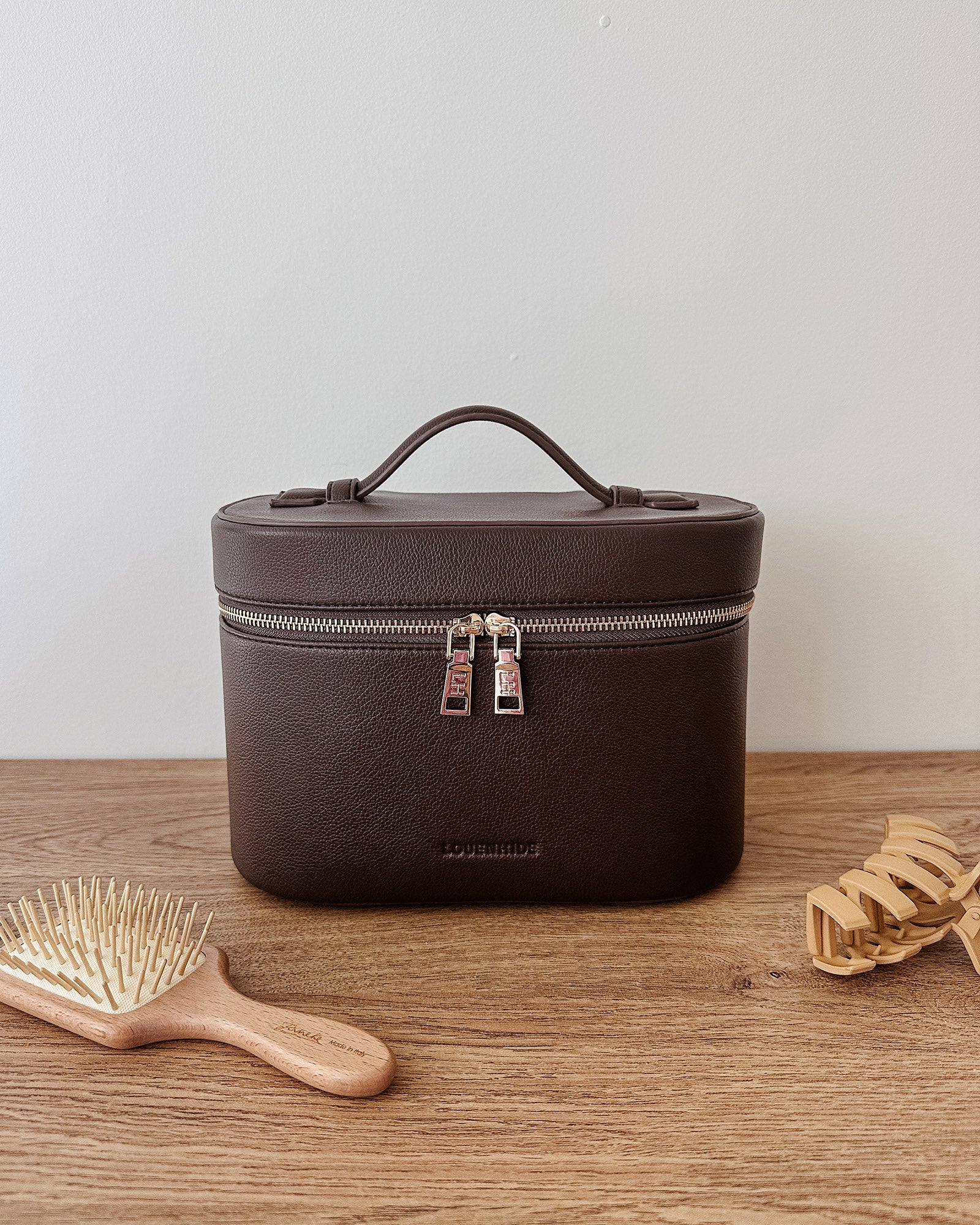 Juliette Vanity Case - Chocolate - Image 8