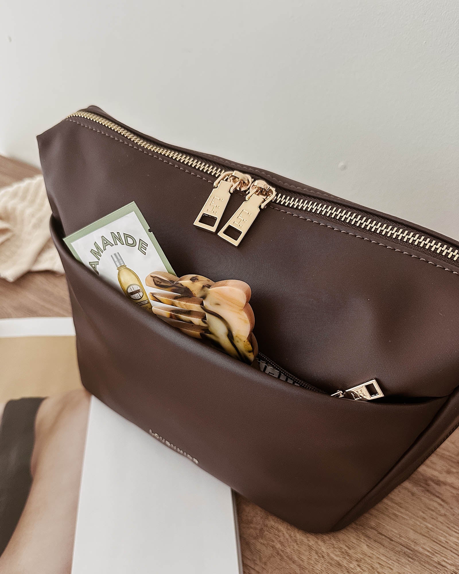 Vanessa Cosmetic Bag - Chocolate - Image 7